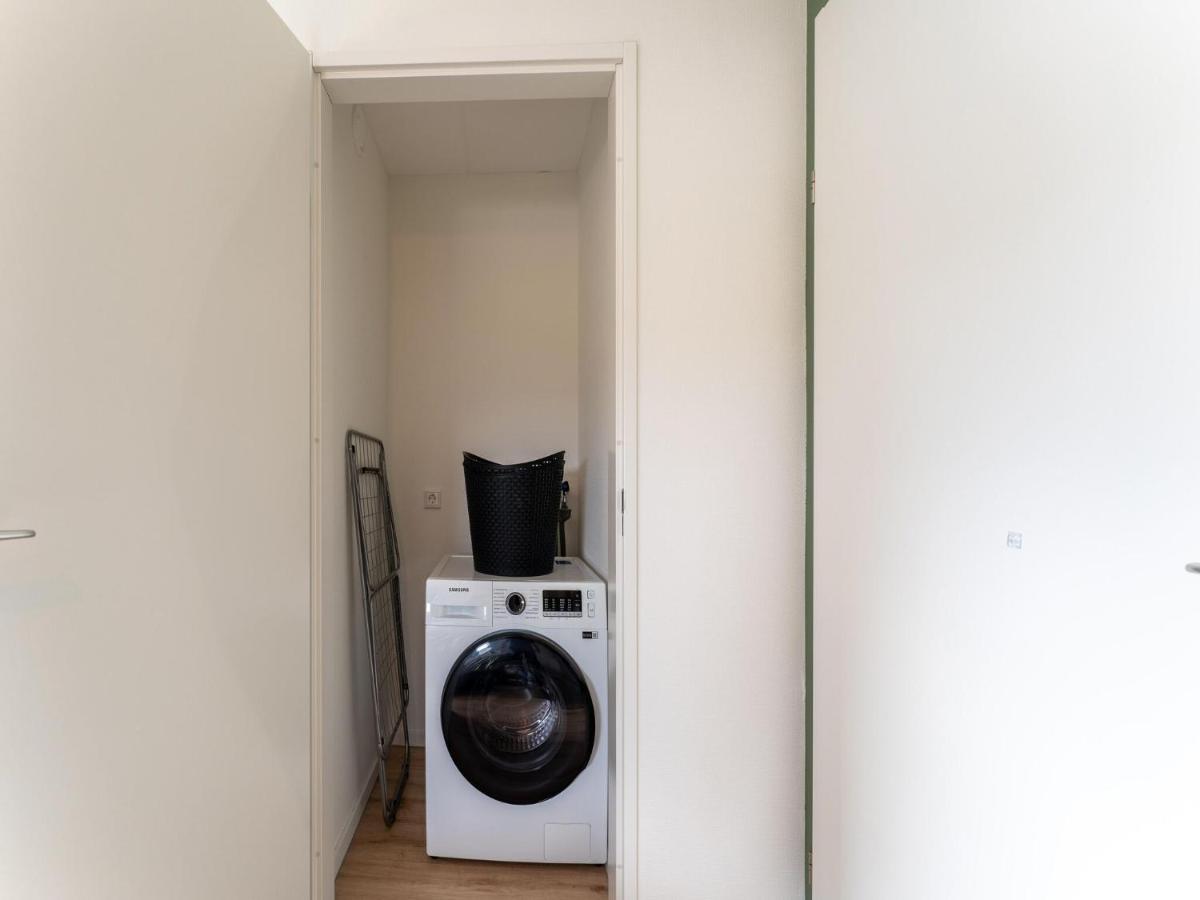 Ferienhaus In With Bubble Bath Scherpenisse
